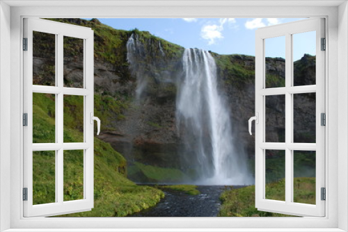 Fototapeta Naklejka Na Ścianę Okno 3D - Seljalandsfoss waterfall in Iceland with river