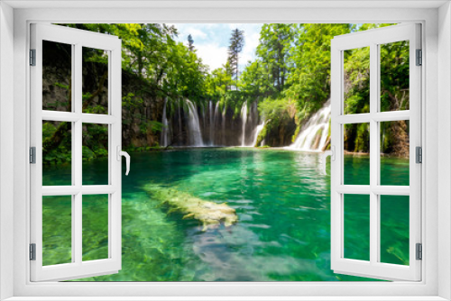 Fototapeta Naklejka Na Ścianę Okno 3D - Pure fresh water rushing into an azure coloured lake at the Plitvice Lakes National Park, Plitvička Jezera, Croatia