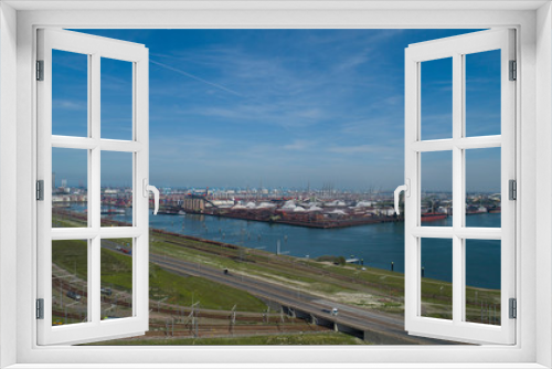 Fototapeta Naklejka Na Ścianę Okno 3D - Industrial area in the Port of Rotterdam in The Netherlands. port of rotterdam zuid holland/netherlands products terminal europoort/calandkanaal