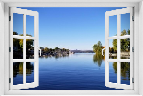 Fototapeta Naklejka Na Ścianę Okno 3D - lake in park