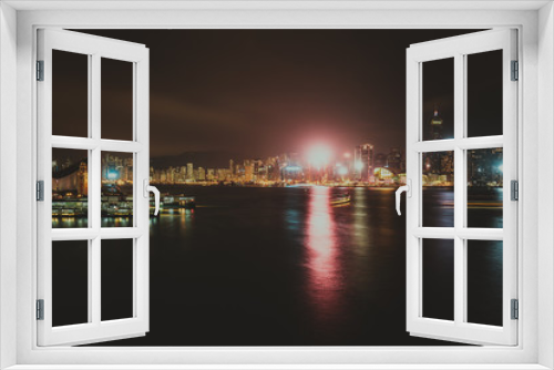 Fototapeta Naklejka Na Ścianę Okno 3D - Long exposure Victoria harbor landscape