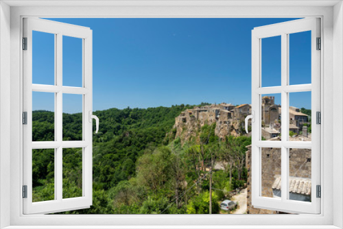 Fototapeta Naklejka Na Ścianę Okno 3D - Calcata, historic village in Italy