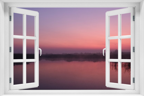 Fototapeta Naklejka Na Ścianę Okno 3D - Dawn over the lake, sunrise