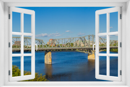 Fototapeta Naklejka Na Ścianę Okno 3D - Blick über den Ottawa River auf die Alexandra Bridge