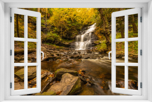 Fototapeta Naklejka Na Ścianę Okno 3D - Autumn waterfall scenery with fallen leaves and beautiful fall colors at Ricketts Glen Park in Pennsylvania