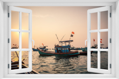 Fototapeta Naklejka Na Ścianę Okno 3D - fishing boat at sunset vietnam