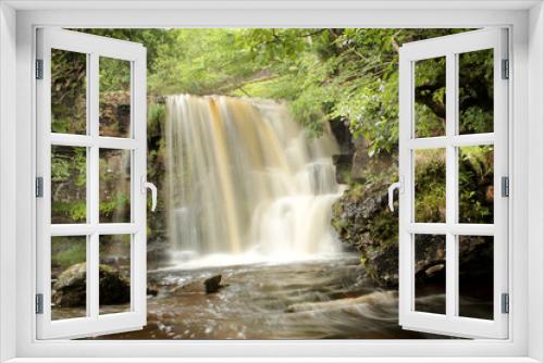 Fototapeta Naklejka Na Ścianę Okno 3D - waterfall in forest keld yorkshire dales
