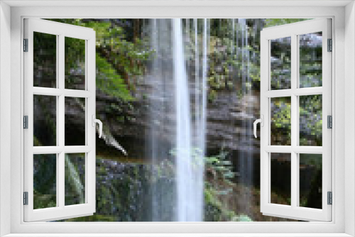 Fototapeta Naklejka Na Ścianę Okno 3D - Russell Falls, Rain Forest Waterfall
