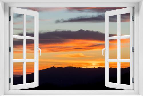 Fototapeta Naklejka Na Ścianę Okno 3D - sunset at the mountains