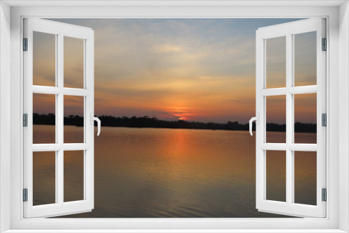 Fototapeta Naklejka Na Ścianę Okno 3D - sunset over lake