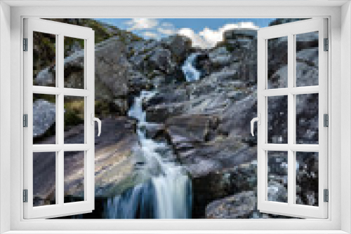 Fototapeta Naklejka Na Ścianę Okno 3D - Waterfall in Wicklow