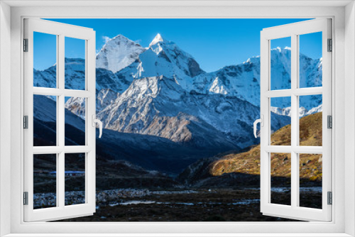 Fototapeta Naklejka Na Ścianę Okno 3D - mount Ama Dablam , Himalayas mountain range in Nepal, tracking way to mount Everest
