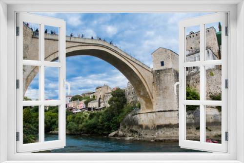 Most w Mostar, piękny krajobraz miasta, Bośnia i Hercegowina