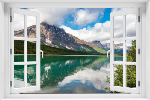 Fototapeta Naklejka Na Ścianę Okno 3D - Lake and Mountain