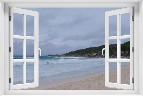 Fototapeta Naklejka Na Ścianę Okno 3D - Beautiful Seychelles beach