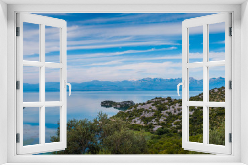 Fototapeta Naklejka Na Ścianę Okno 3D - Lake Skadar's amazing natural views