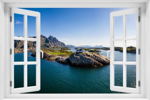 Fototapeta Naklejka Na Ścianę Okno 3D - Henningsvaer Lofoten is an archipelago in the county of Nordland, Norway.