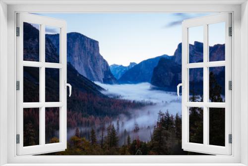Fototapeta Naklejka Na Ścianę Okno 3D - Yosemite Valley from Tunnel View in USA
