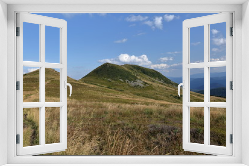 Fototapeta Naklejka Na Ścianę Okno 3D - landscape with Bieszczady mountains in Poalnd, tarnica peak in background