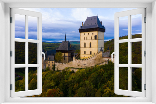Fototapeta Naklejka Na Ścianę Okno 3D - Karlstejn Castle, Czech Republic