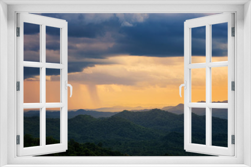 Fototapeta Naklejka Na Ścianę Okno 3D - Storm over mountain.