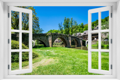 Fototapeta Naklejka Na Ścianę Okno 3D - Belcastel, Aveyron,
