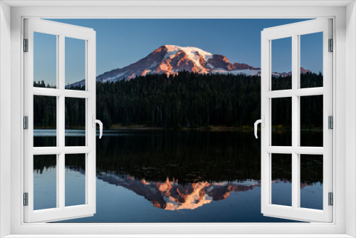 Fototapeta Naklejka Na Ścianę Okno 3D - Morning Reflection of Mount Rainier