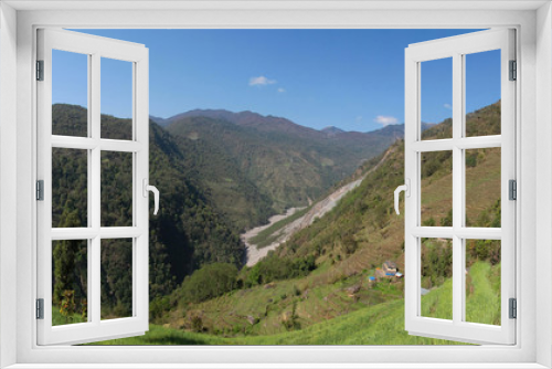 Fototapeta Naklejka Na Ścianę Okno 3D - Panorama Berge mit Wald