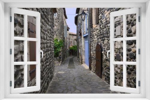Fototapeta Naklejka Na Ścianę Okno 3D - Grande rue à Alba-la-Romaine (07400), département de l'Ardèche en région Auvergne-Rhône-Alpes, France