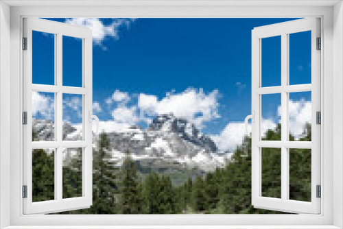 Fototapeta Naklejka Na Ścianę Okno 3D - Nice day on Matterhorn surroundings, italian Alps.