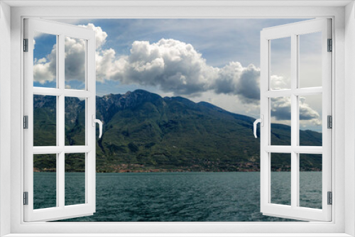 Fototapeta Naklejka Na Ścianę Okno 3D - Panorama view of lake garda, Italy