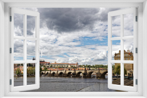 Fototapeta Naklejka Na Ścianę Okno 3D - プラハ城　ヴィート大聖堂とカレル橋