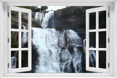 Fototapeta Naklejka Na Ścianę Okno 3D - kutralam waterfall in Tamil Nadu India.