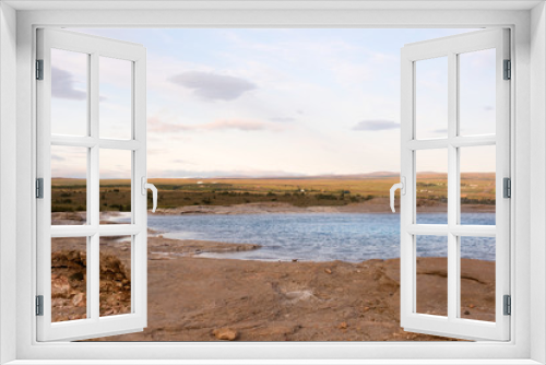 Fototapeta Naklejka Na Ścianę Okno 3D - Geysir destrict in the south of Iceland.The Strokkur Geyser erupting at the Haukadalur geothermal area, part of the golden circle, Iceland, Europe