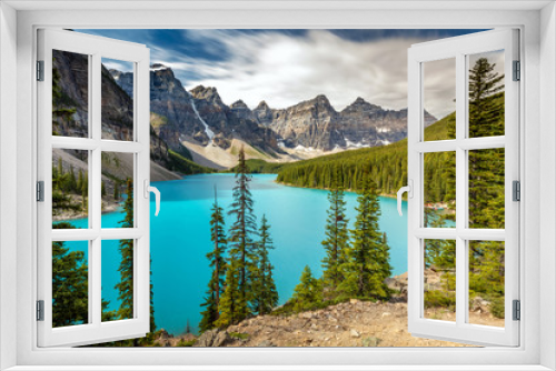 Fototapeta Naklejka Na Ścianę Okno 3D - Iconic view of Moraine Lake
