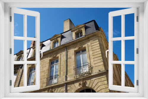 Fototapeta Naklejka Na Ścianę Okno 3D - Building in Bordeaux