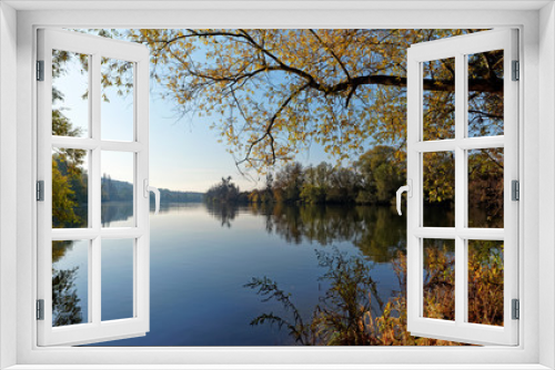 Fototapeta Naklejka Na Ścianę Okno 3D - Seine river bank in autumn season. French Vexin regional nature park