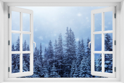 Fototapeta Naklejka Na Ścianę Okno 3D - Verschneiter Nadelwald-Weihnachtskarte oder Hintergrund