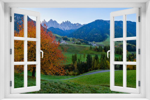 Fototapeta Naklejka Na Ścianę Okno 3D - Autumn daybreak Santa Magdalena famous Italy Dolomites village view in front of the Geisler or Odle Dolomites mountain rocks. Picturesque traveling and countryside beauty concept background.