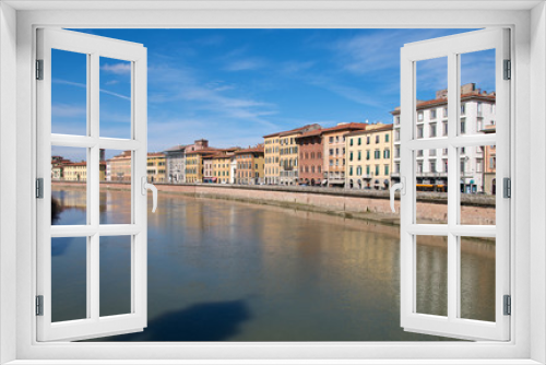 Fototapeta Naklejka Na Ścianę Okno 3D - Les maisons le long de l'Arno à Pise en Toscane, Italie	