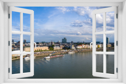 Fototapeta Naklejka Na Ścianę Okno 3D - Rheinufer in Düsseldorf - Germany