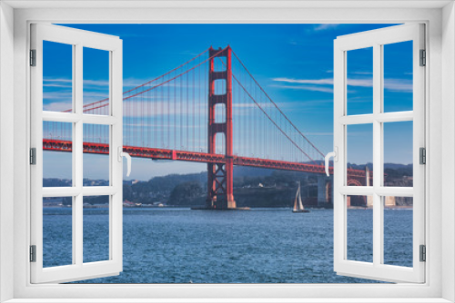 Fototapeta Naklejka Na Ścianę Okno 3D - Golden Gate Bridge south tower toward San Francisco 