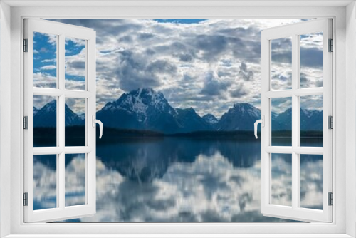 Fototapeta Naklejka Na Ścianę Okno 3D - Panorama of Tetons Range Behind Jackson Lake
