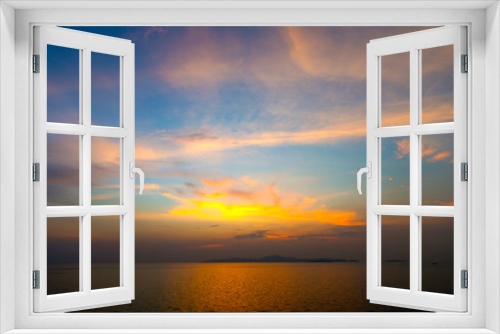 Fototapeta Naklejka Na Ścianę Okno 3D - Beautiful sunset on the sea