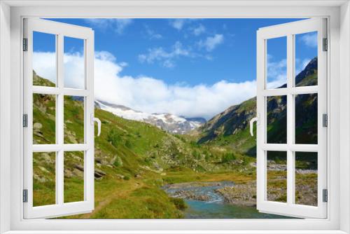 Fototapeta Naklejka Na Ścianę Okno 3D - Majestic alpine landscape full of glaciers in Alps, Matrei in Osttirol, Austria