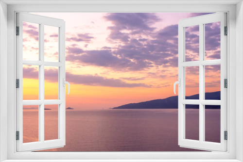 Fototapeta Naklejka Na Ścianę Okno 3D - Sunset over sea. Nature background