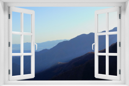 Fototapeta Naklejka Na Ścianę Okno 3D - 日本・秩父　山頂の風景	