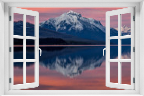 Fototapeta Naklejka Na Ścianę Okno 3D - Sunset at Lake McDonals