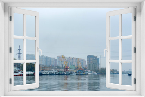 Fototapeta Naklejka Na Ścianę Okno 3D - View of river port in Rostov-on-Don on cloudy autumn day