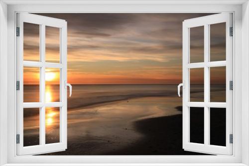 Fototapeta Naklejka Na Ścianę Okno 3D - Sunrise on the beach in Arenales del Sol, Alicante